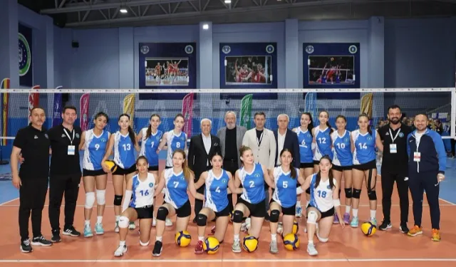 Bursa'da Kardeş Şehirler Voleybol Turnuvası başladı