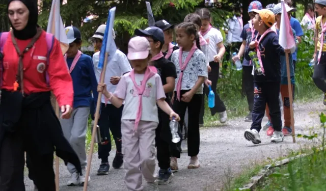 Kocaeli'de gençlere doğada eğitim