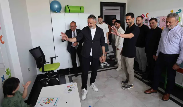 Konyaspor’un yıldızlarından ‘Özel’ ziyaret