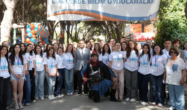 "Liselerde Bilim Uygulamaları" programıyla öğrenciler projelerini sergiledi