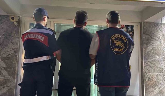 Antalya’da 15 yıl kesinleşmiş hapis cezasıyla aranan firari, JASAT’tan kaçamadı