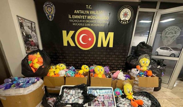 Antalya’da 5 ilçede kaçak ürün operasyonu