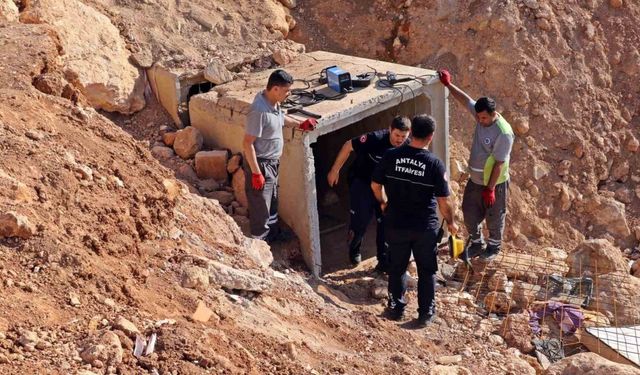 Antalya’da ‘drenaj tünelinde 21 afacan’ alarmı