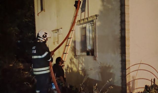 Arsuz’da müstakil evde yangın