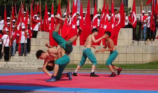 Mersin’de 19 Mayıs coşkuyla kutlandı