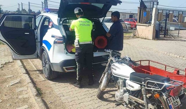Motosikleti üzerine yatarak sürmüştü, yediği ceza motosikletin parasını geçti