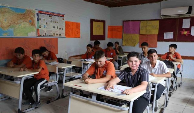 Sınıfın afacanları derece yaptı, köy okulunun gururu oldu