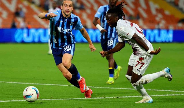 Trendyol Süper Lig: Adana Demirspor: 0 - Atakaş Hatayspor: 3 (İlk yarı)