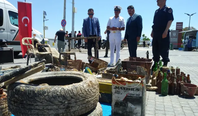 Mudanya'da Sahil Güvenlik'ten denizlere nefes aldıran temizlik