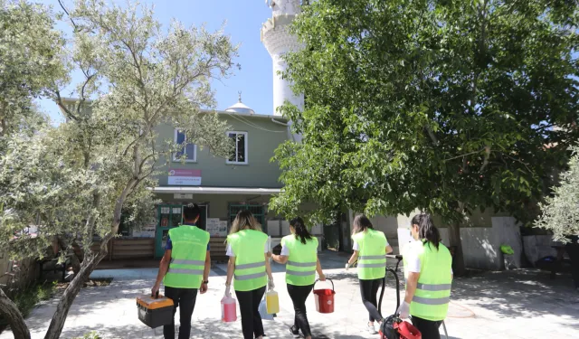 Muğla'da bayram öncesi cami temizliği