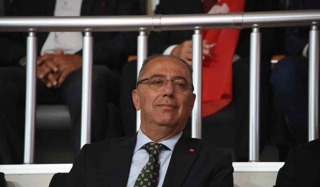 Antakya Belediyesi işçi personeline ikramiyelerini ödedi
