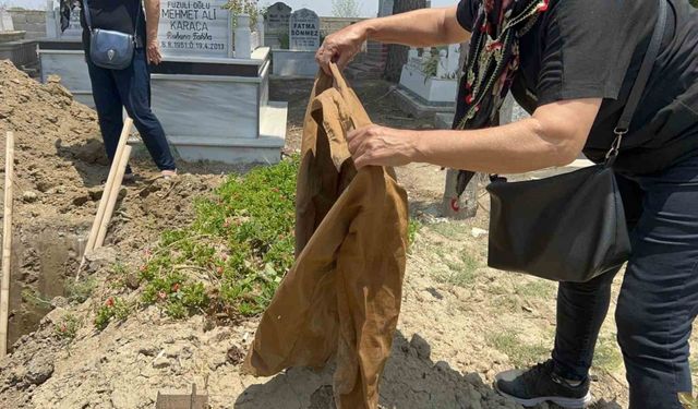Baba ve kızları yan yana defnedildi
