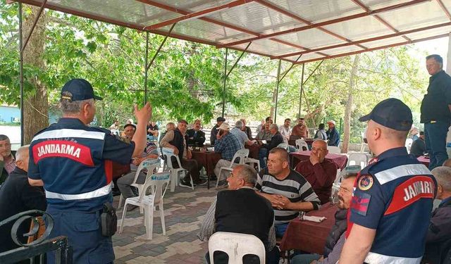 Eğirdir jandarmasından suda boğulmalara karşı bilgilendirme faaliyeti