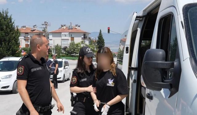 Evinin kapısında öldürülen Özge Bedir cinayetine 3 tutuklama