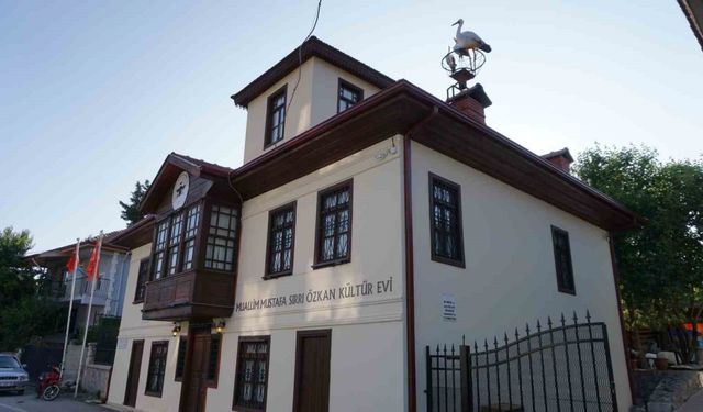 Gölhisar’da kültür mirası yaşatan 97 yıllık konak ilgi görüyor