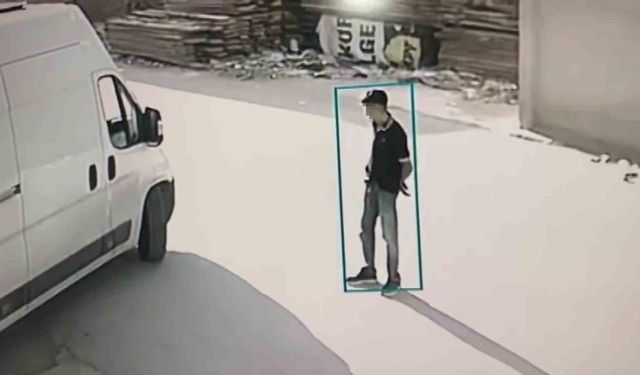 İki araç çalan 17 yaşındaki şüpheli, kovalamacada yakalandı