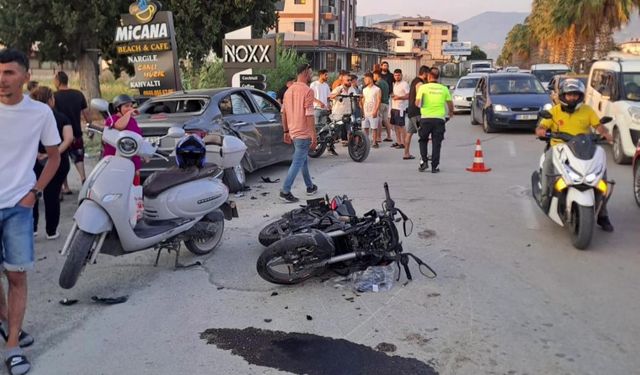 Otomobile ok gibi saplanan motosikletteki 1 kişi öldü, 1 kişi yaralandı