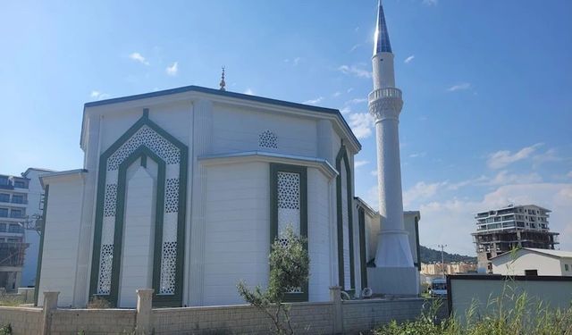 Pazarcı Mahallesi camisine bayram sabahında kavuştu