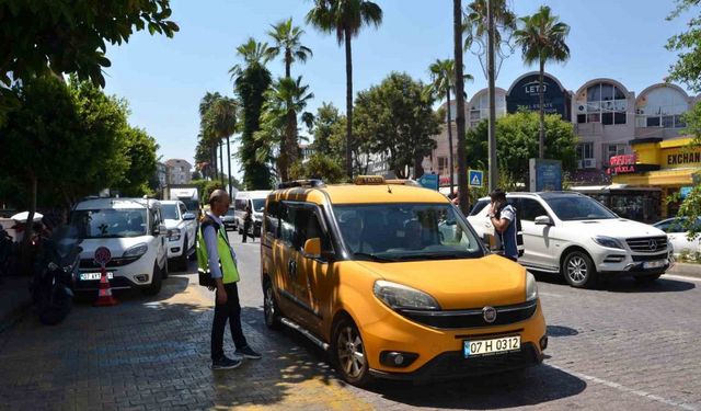 Antalya’da otobüs ve taksilere sıkı denetim