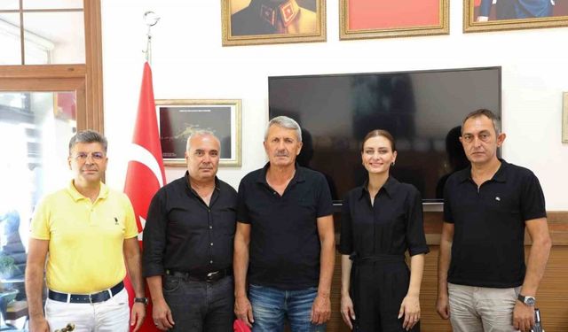 Antalyalılar Derneği, ilçelerde teşkilatlanıyor