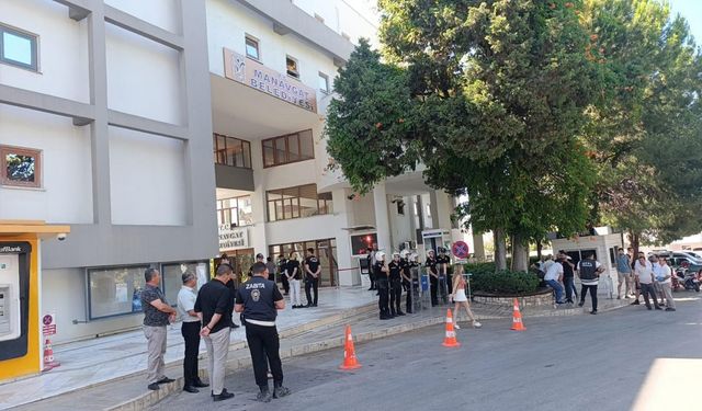 Manavgat Belediyesi’ne ’rüşvet ve yolsuzluk’ operasyonu