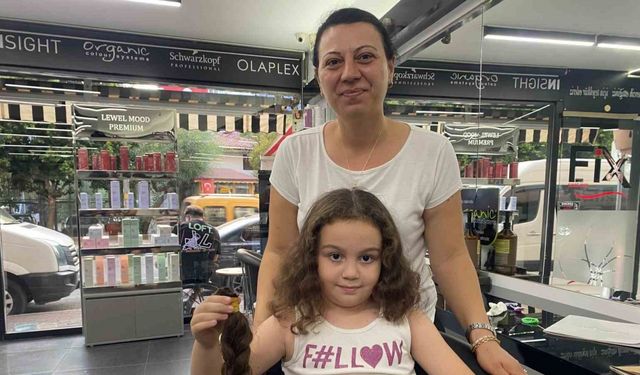 8 yaşındaki Asel’den "Saçım Saçın Olsun" projesine destek