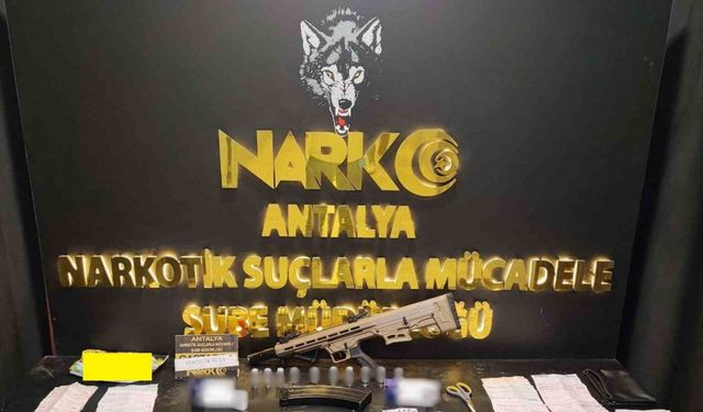 Antalya’da uyuşturucu operasyonlarında 1 haftada 28 olayda yakalanan 17 kişi tutuklandı