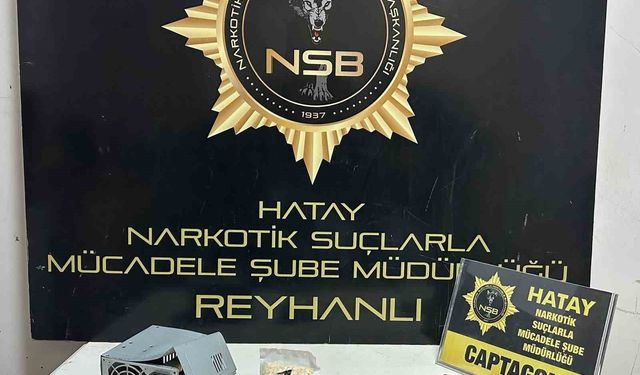 Bilgisayar fanı içerisinden uyuşturucu fışkırdı