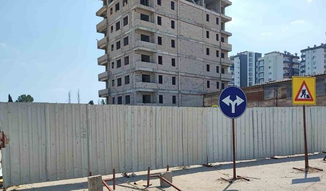 İnşaatını denetleyen müteahhit araç çarpması sonucu öldü