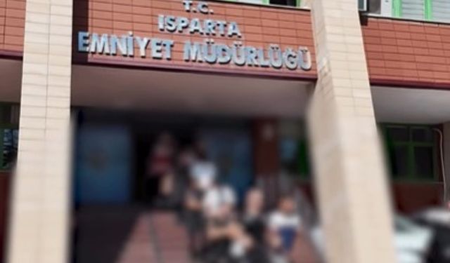 Isparta’da 2,5 milyon TL’lik nitelikli dolandırıcılık operasyonunda 8 şüpheli yakalandı