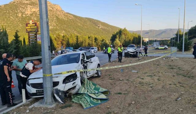 Kavşaktaki feci kazadan acı haber