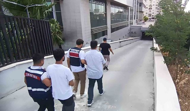 Mersin’de DEAŞ’a finans sağlayan şüphelilere operasyon: 2 gözaltı