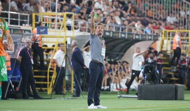 Trendyol Süper Lig: Corendon Alanyaspor: 0 - Çaykur Rizespor: 0 (İlk yarı)