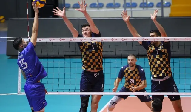 Gültekin Kavak Voleybol Turnuvası’nda heyecan sürüyor
