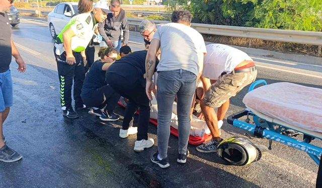 Antalya’da motosiklet iş makinesine çarptı: 1 ağır yaralı