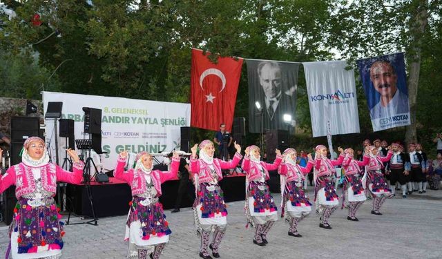 Konyaaltı Halk Oyunları Topluluğu yeni üyelerini arıyor
