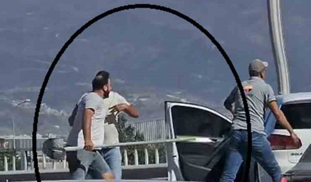 Trafikte yaşanan kürekli kavga