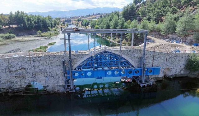 5 asırlık Ceyhan Köprüsü’nün restorasyonunda sona gelindi