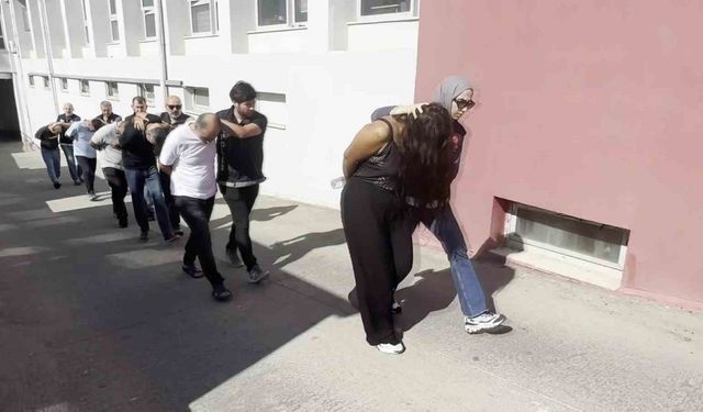Adana’da torbacılara operasyon: 1’i kadın 6 kişi tutuklandı