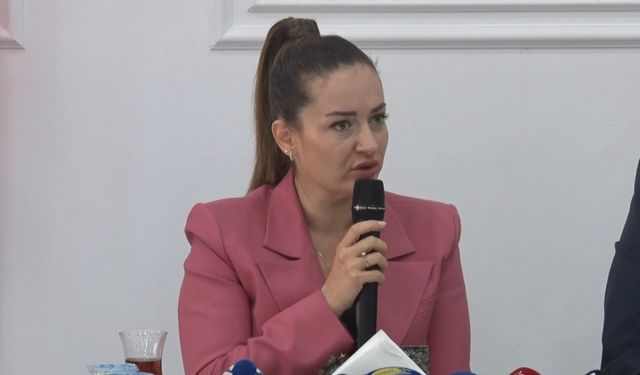 Antalya Büyükşehir Belediye Başkanvekili Özdemir: "Muhittin Başkan günden güne kilo veriyor, bağışıklığı düşüyor"