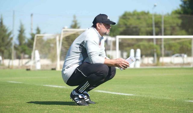 Erol Bulut, Antalyaspor ile ilk antrenmanına çıktı
