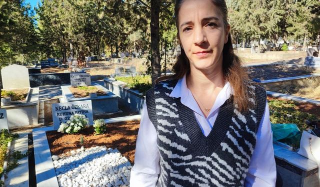 Müteahhit rekor ceza alınca genç kadın, anne ve babasının mezarında şükür duası etti