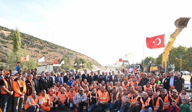 Ulaştırma ve Altyapı Bakanı Uraloğlu: "Tarım, ticaret ve turizme can suyu olacak"