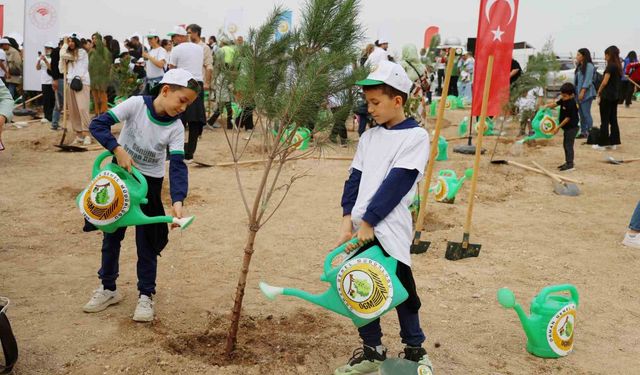 Adana’da 840 bin fidan toprakla buluştu