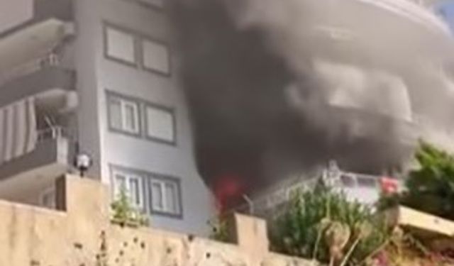 Alanya’da 5 katlı binada korkutan yangın
