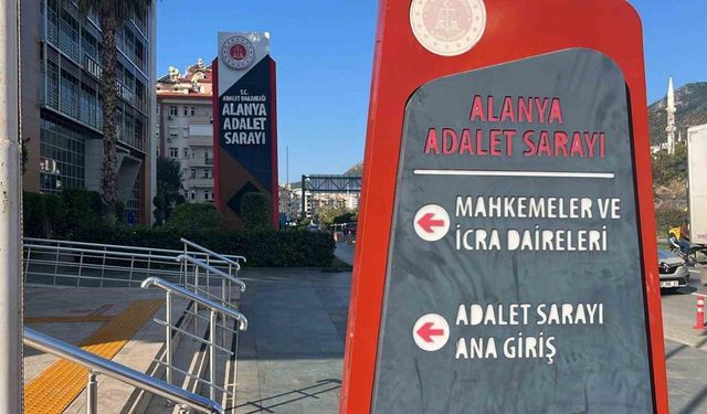 Alanya’da sokakta kadına saldırıda bulunan şahıs adliyeye sevk edildi