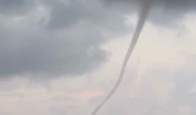 Antalya’da oluşan hortum kameraya yansıdı