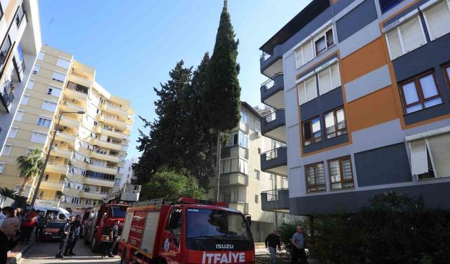 Antalya’da teras katta çıkan yangın paniğe neden oldu