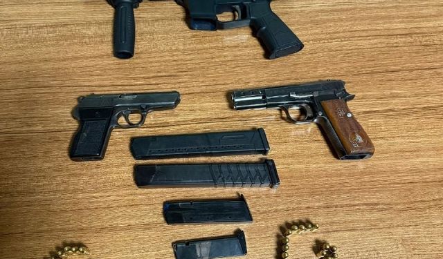 Gardıroptan cephanelik çıktı: Kardeşler "Hasmımız çok" savunması yaptı