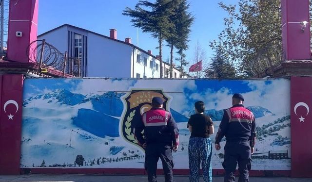 Isparta’da silahlı tehdit suçundan aranan hükümlü yakalandı